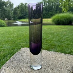 Vintage~Bud Vase~Purple Poland~Handcrafted~Clear Base~Handblown~G21